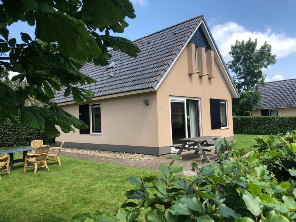 Vakantiehuis Kiki Sondel Buitenkant foto